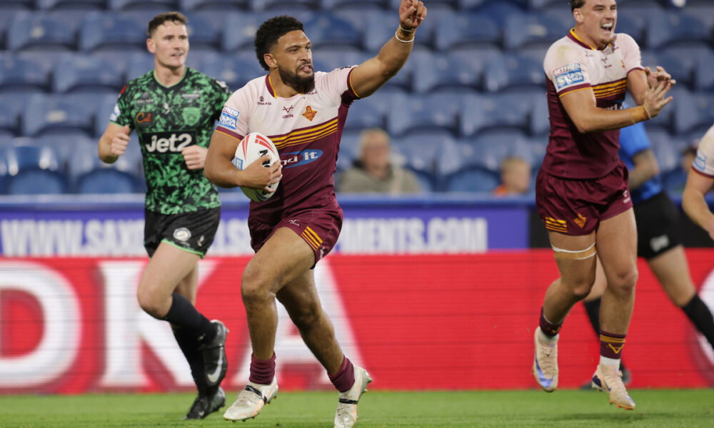 Giants upset woeful Leopards, off-contract man shines, full-back's injury concern and more Huddersfield Giants v Leigh Leopards talking points