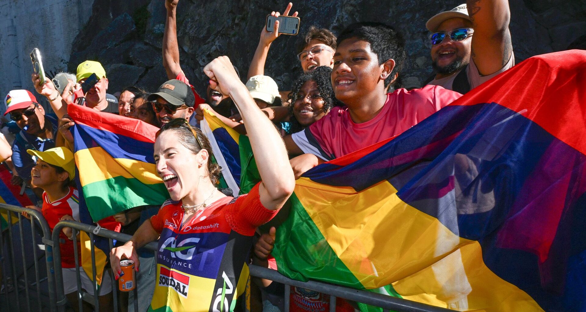 From a late-night text to another stage win – Kim Le Court-Pienaar back on top in the hills at the Tour de France Femmes