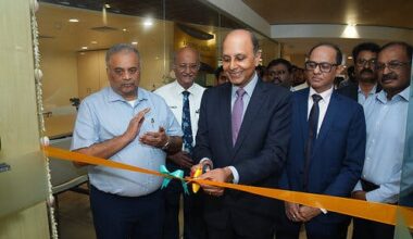 Aravind Eye Care System, Alcon Launch Global Vitreoretinal Surgery Training Center in India
