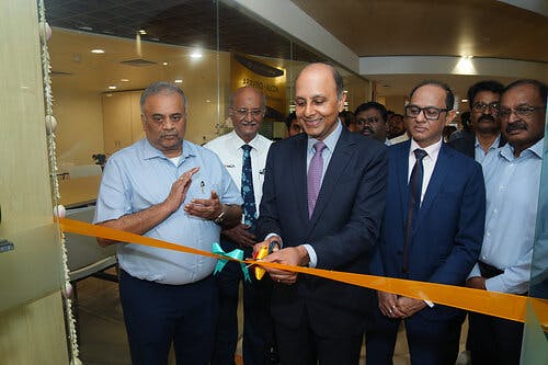 Aravind Eye Care System, Alcon Launch Global Vitreoretinal Surgery Training Center in India