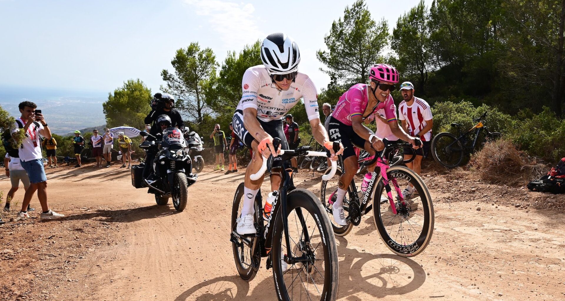 'I was pretty useless' – Oscar Onley 'overcooks' gravel climb at Vuelta a España and pays the price