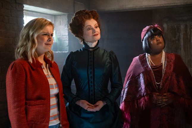 Samantha (ROSE MCIVER), Hetty (REBECCA WISOCKY), Alberta (DANIELLE PINNOCK) in Ghosts US