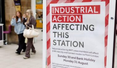 Warning of major disruption over Bank Holiday weekend because of strikes | News UK