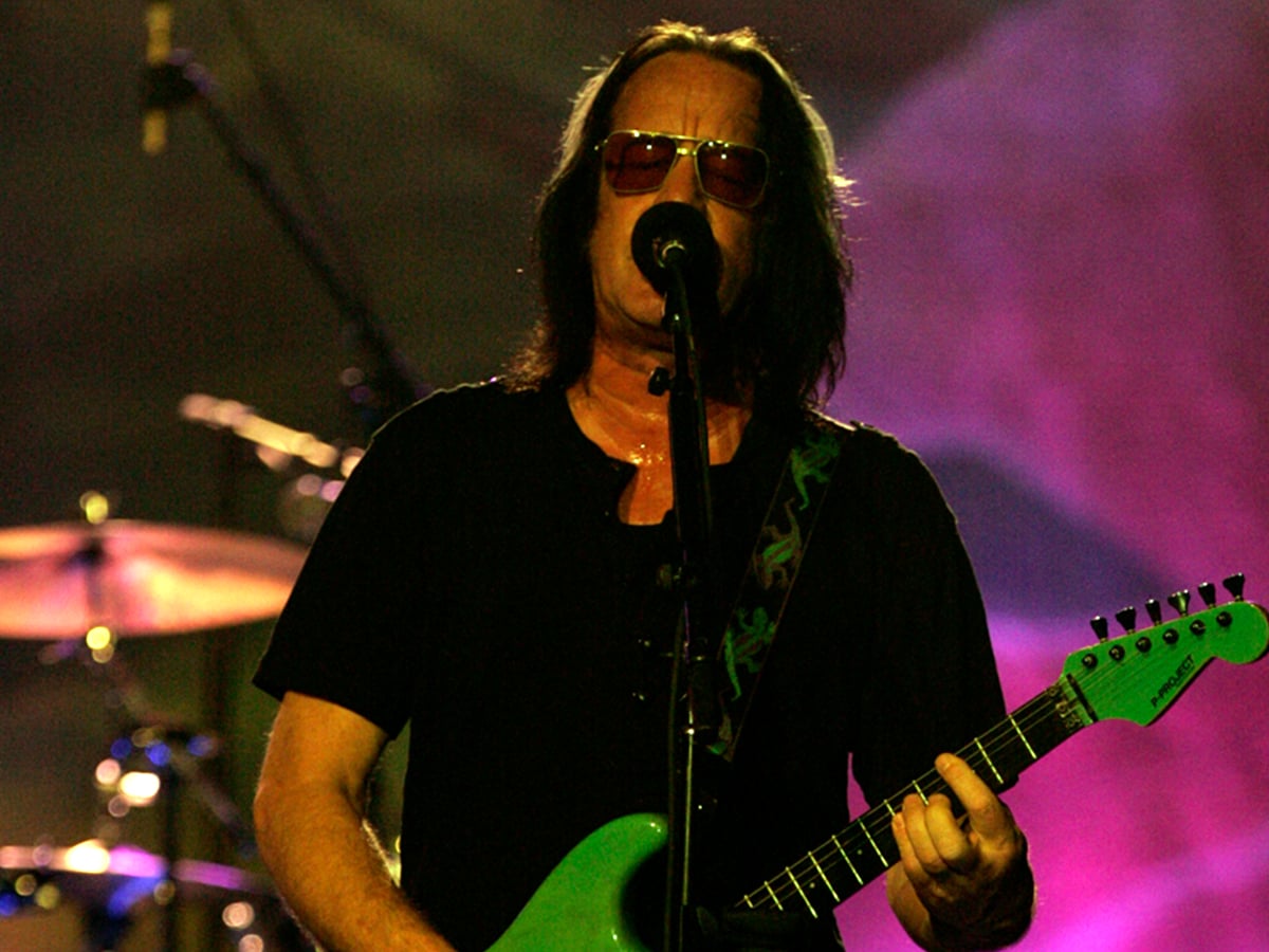 Todd Rundgren says every 1960s guitarist fell into one of two camps
