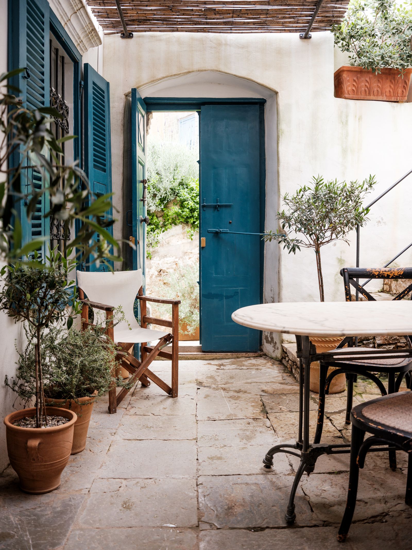 beautiful merchants house in Greece white and blue architecture Floor Home Decor Architecture Balcony Building Chair...