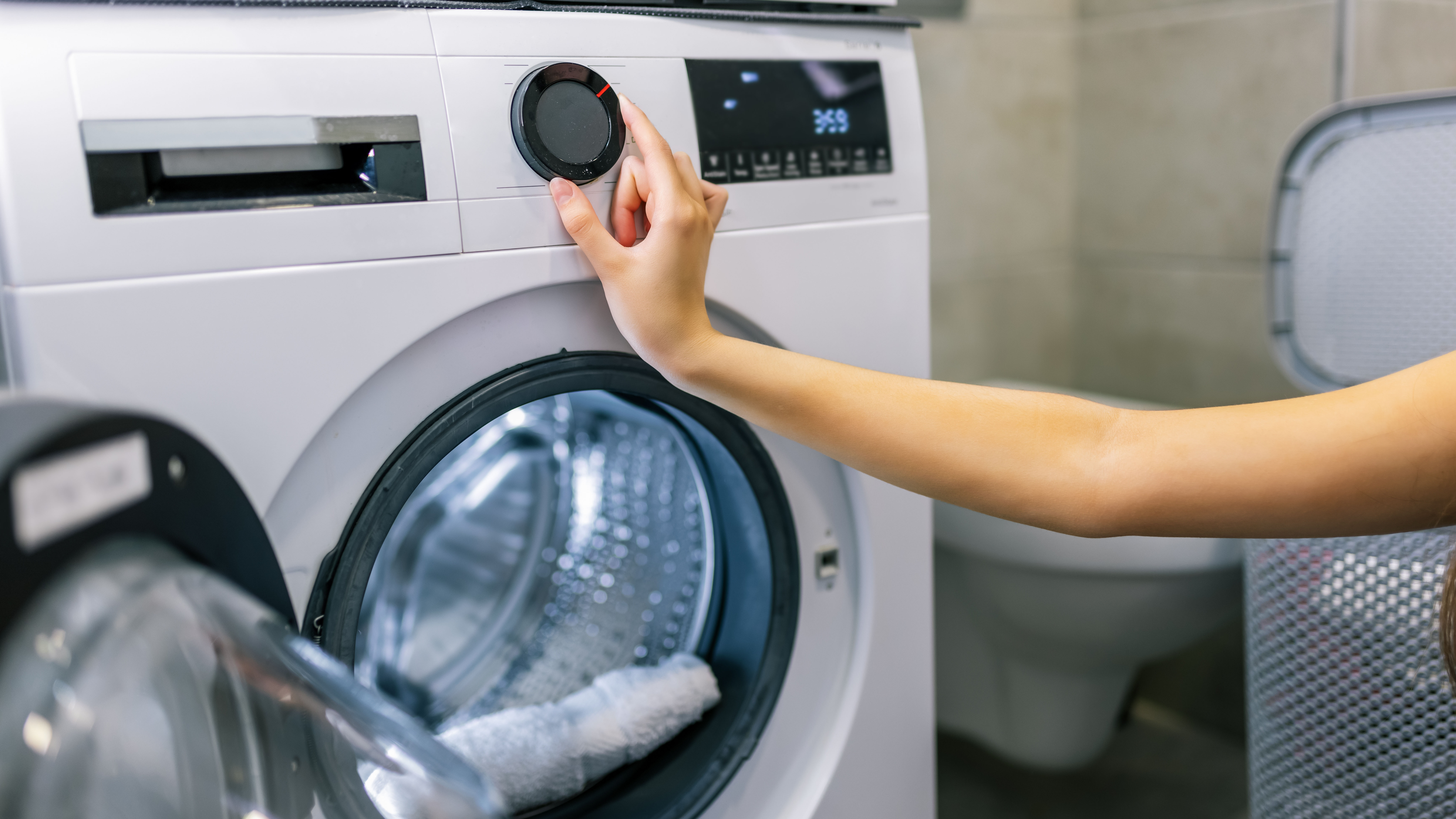 Washing machine.