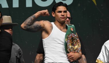 Hearn: Garcia will be 'much too heavy-handed' for drained Benn