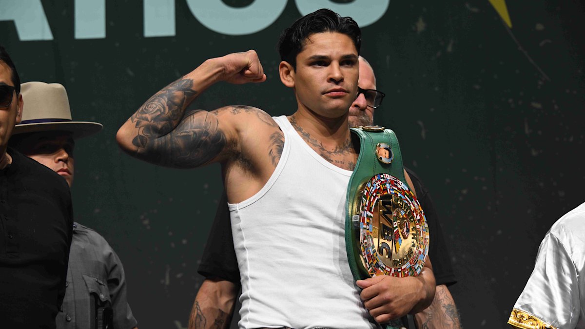 Hearn: Garcia will be 'much too heavy-handed' for drained Benn