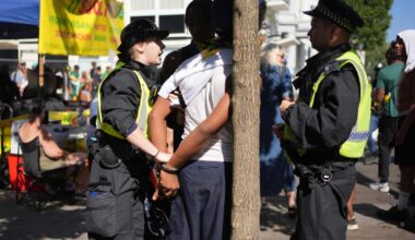 Notting Hill Carnival: 330 people banned in massive police operation to stop violence - London Evening Standard