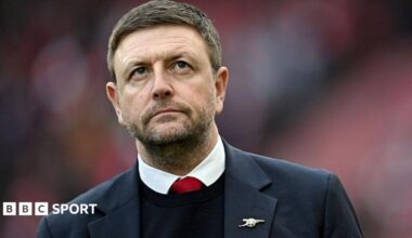 A head and shoulders photo of Arsenal chief executive Richard Garlick