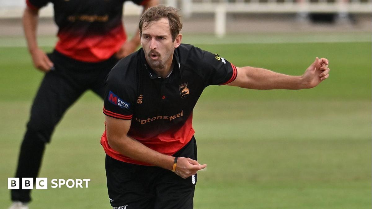 Ruan de Swardt in action for Leicestershire Foxes during the 2026 season