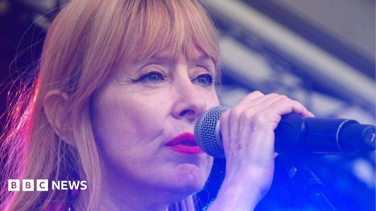 Suzanne Vega performing at the Cambridge Folk Festival