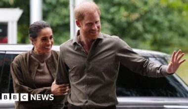 Prince Harry and Meghan moving back to UK later this month - BBC