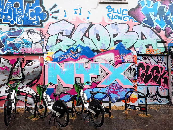 In photos: street art, graffiti, bikes and a closed gay bar - Dorrell Place, Brixton