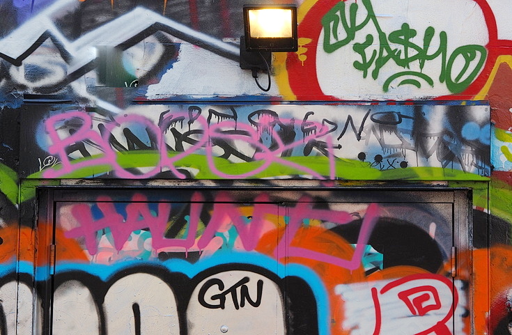 In photos: street art, graffiti, bikes and a closed gay bar - Dorrell Place, Brixton