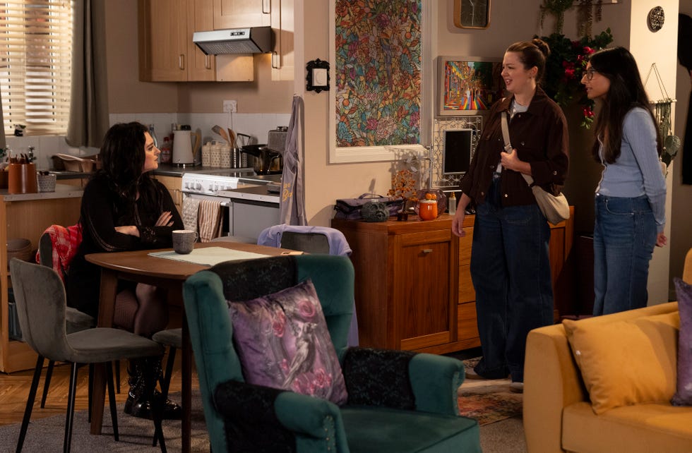 Nina Lucas, Sienna, Asha Alahan, Coronation Street nina lucas, sienna, asha alahan, coronation street