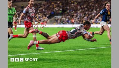 Umyla Hanley dives over the line to score the decisive try for Leigh to sink Leeds