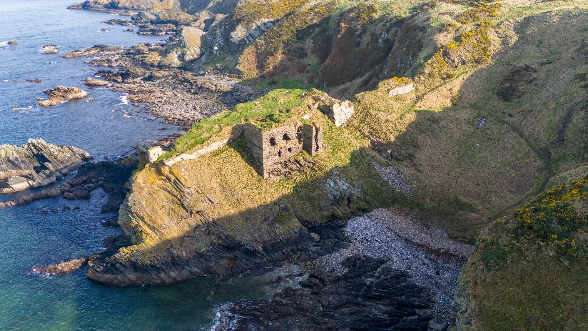 Where "The Odyssey" Was Filmed: The Architecture Behind Nolan's Troy 15 Findlater Castle, Scotland