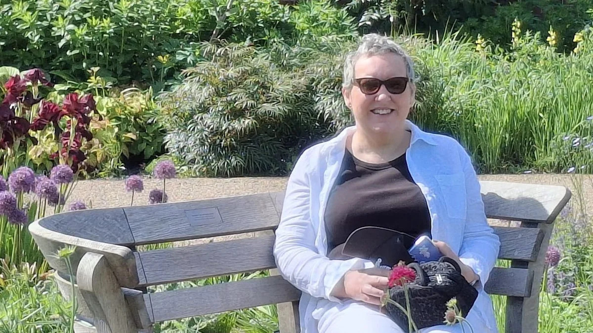 Woman becomes first to receive pioneering new cancer therapy