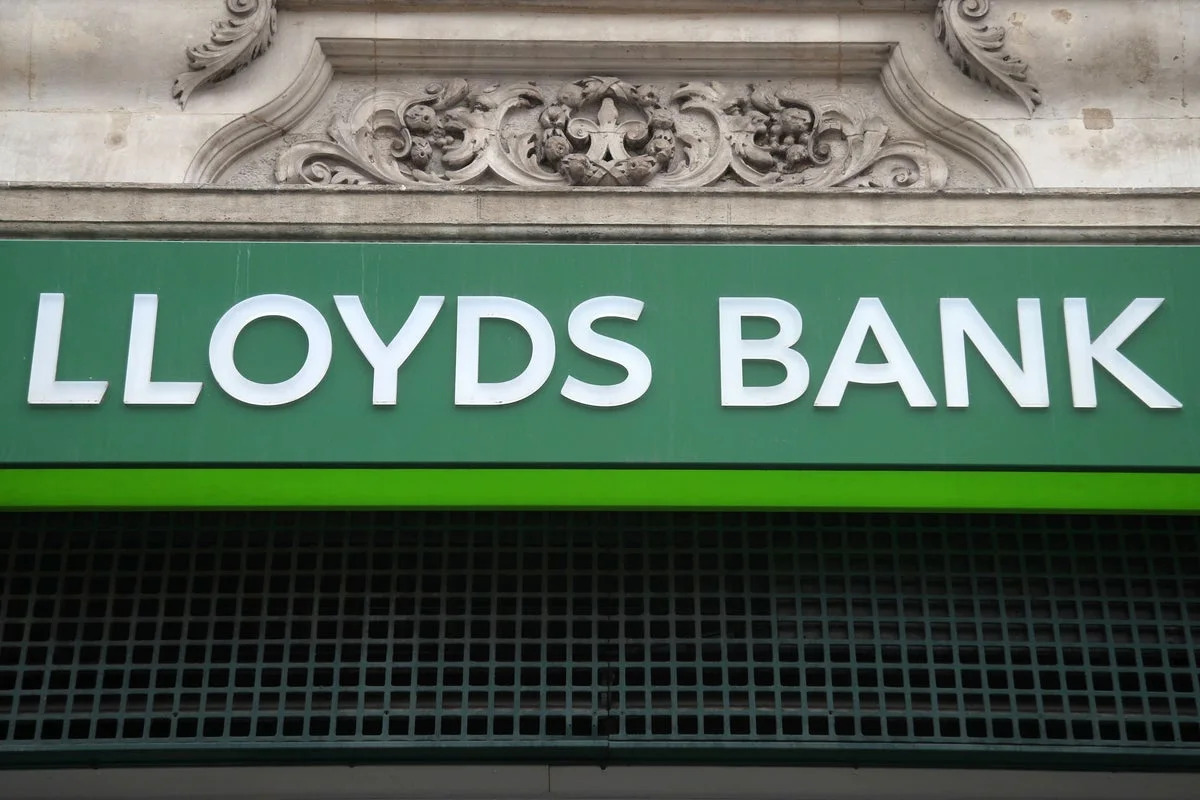 Lloyds kickstarts £2bn cost-cutting plan powered by AI after scrapping Halifax brand