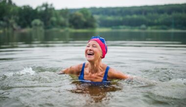 These 2 Fitness Tests Take Less Than a Minute and Can Reveal How Well You're Aging