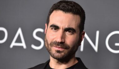 ‘Ted Lasso’ Star Brett Goldstein Shares the 10-Item Daily Exercise He Got During Depression