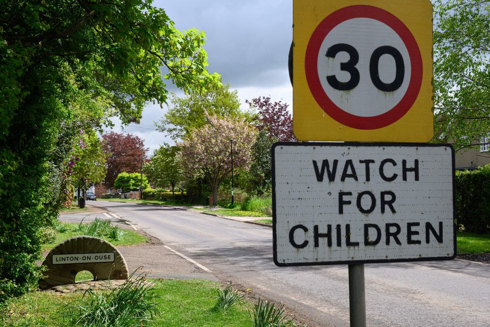 Linton-on-Ouse road sign