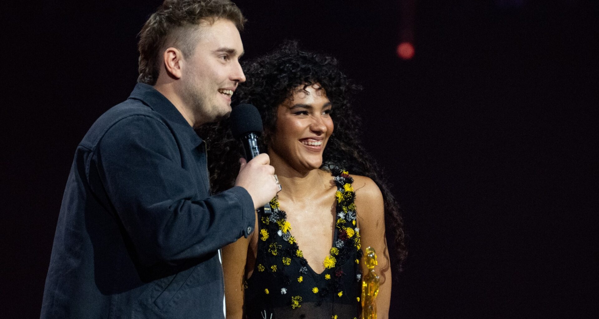 Watch Sam Fender join Olivia Dean for 'Rein Me In' at Lollapalooza 2026