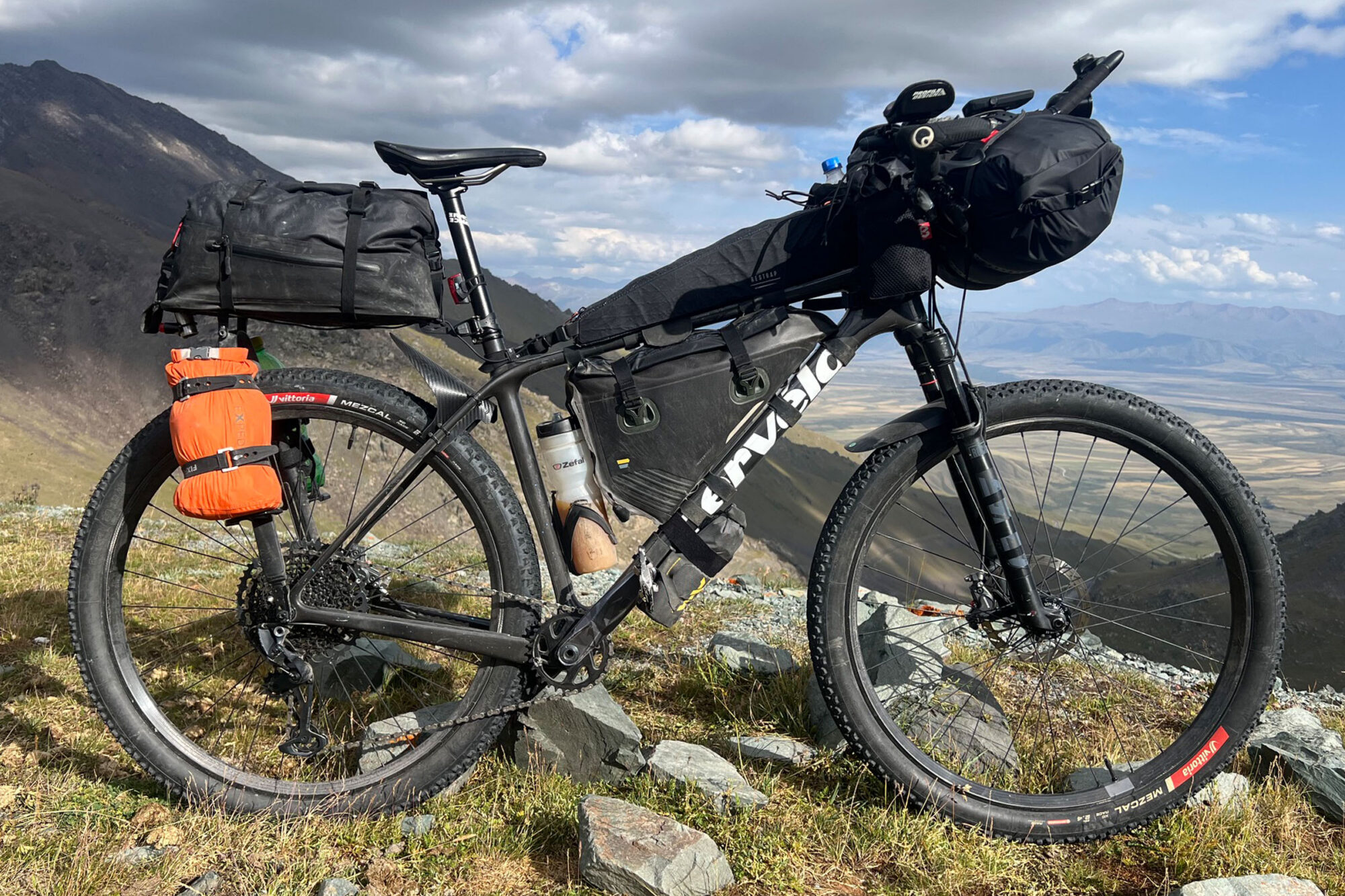 2026 Silk Road Mountain Race Rigs