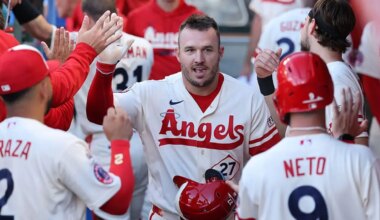Mike Trout golf outing goes from team-bonding event to awkward MLB trade deadline mess for Angels