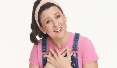 Ms Rachel