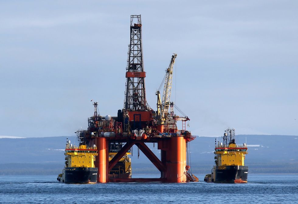 Oil/gas rig in North Sea