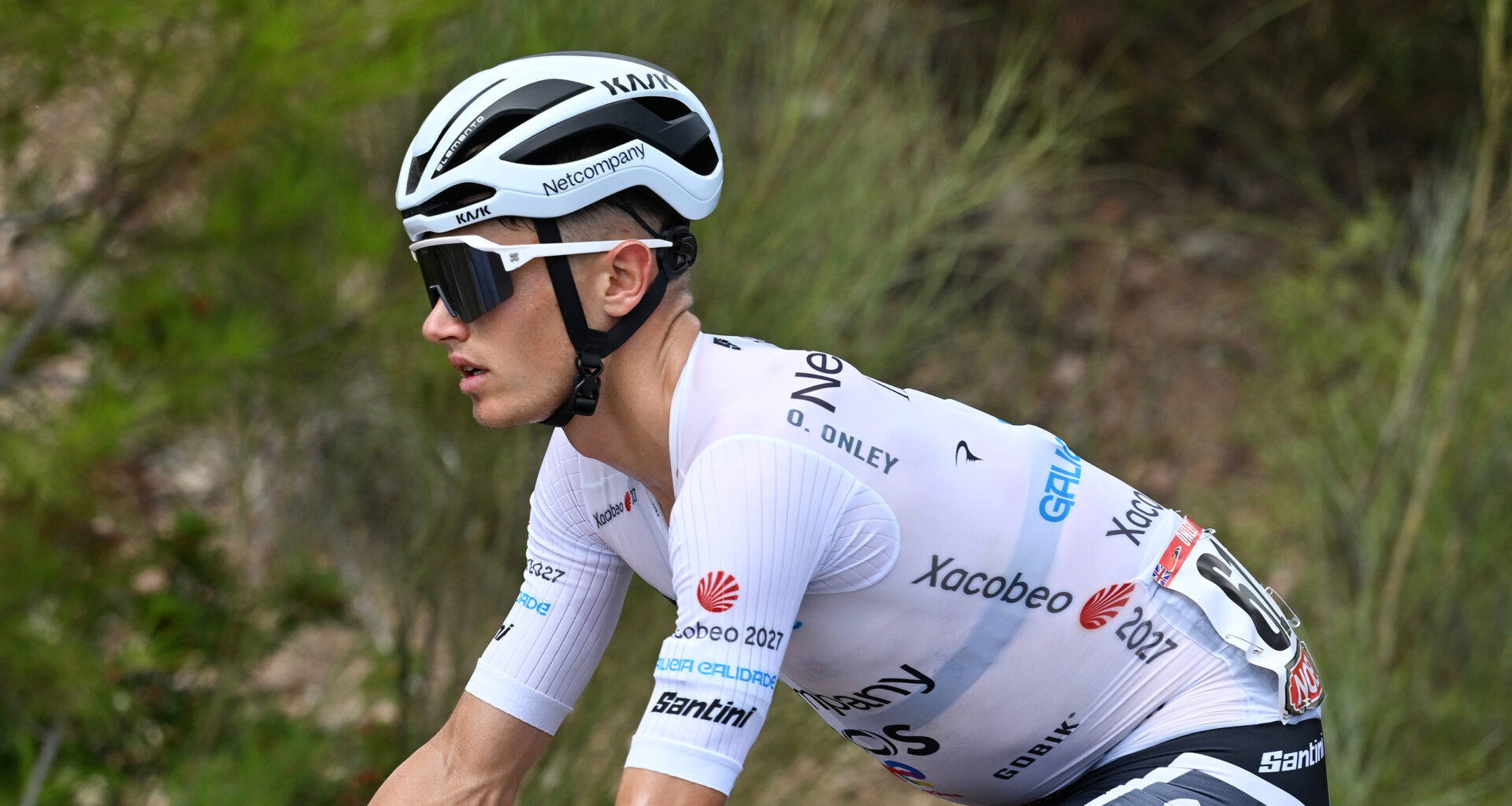 Oscar up to sixth as Turner makes break