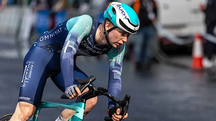 Rían McCrystal takes first win in Belgium after longrange attack