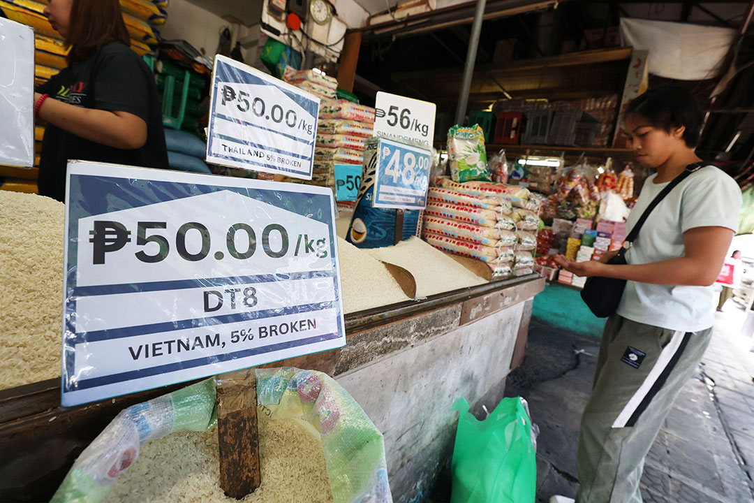 Poll: Philippine inflation steady at 6.4% in July