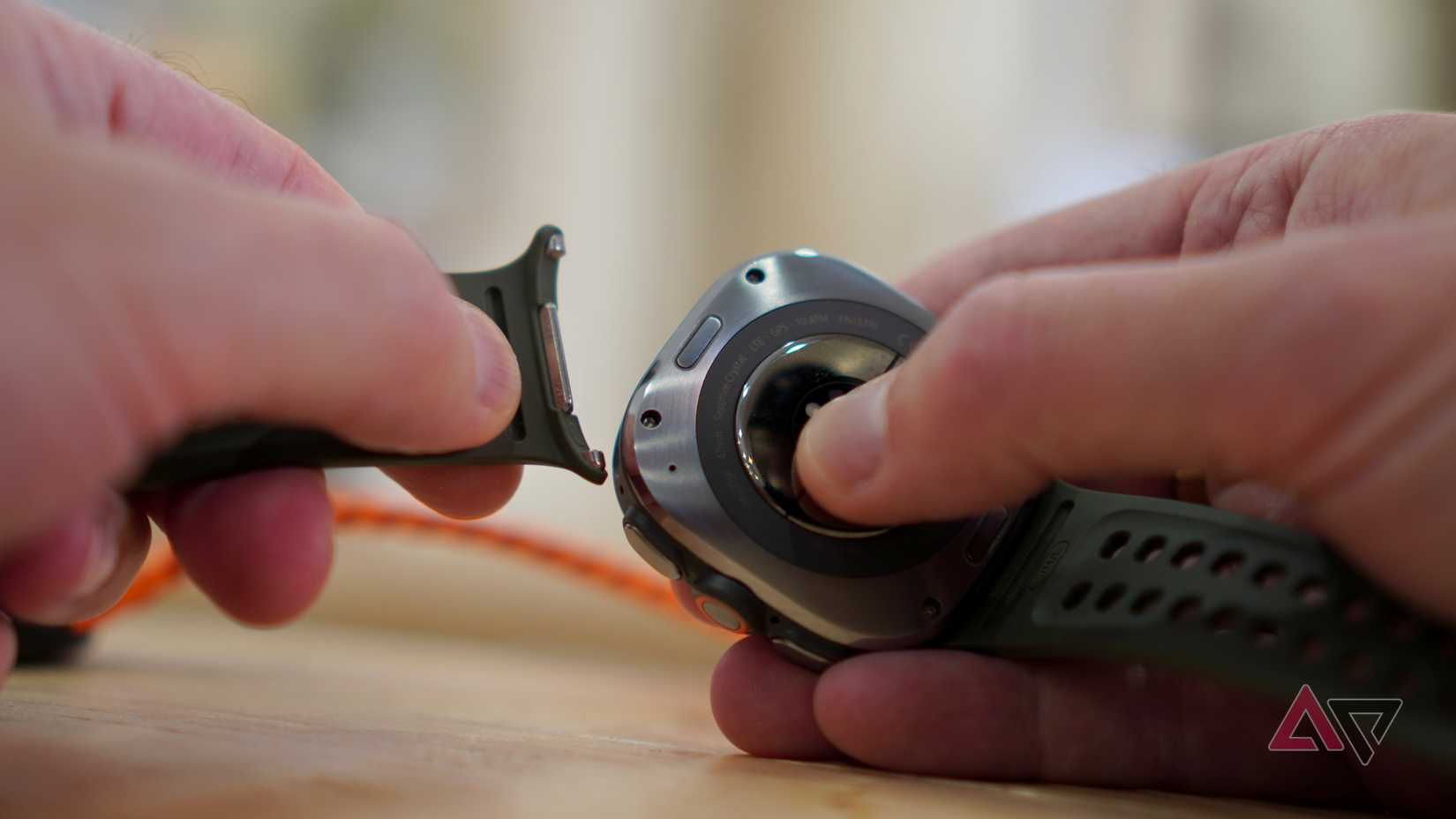 Removing the Marine Band from the Samsung Galaxy Watch Ultra 2