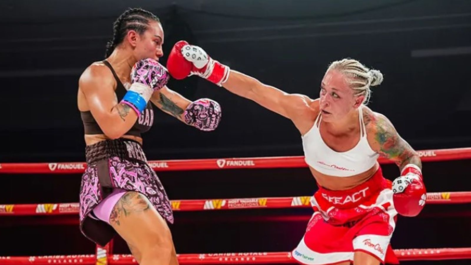 Dina Thorslund (right) ended Cherneka Johnson's undisputed run to become world champion again (Image credit: MVP)