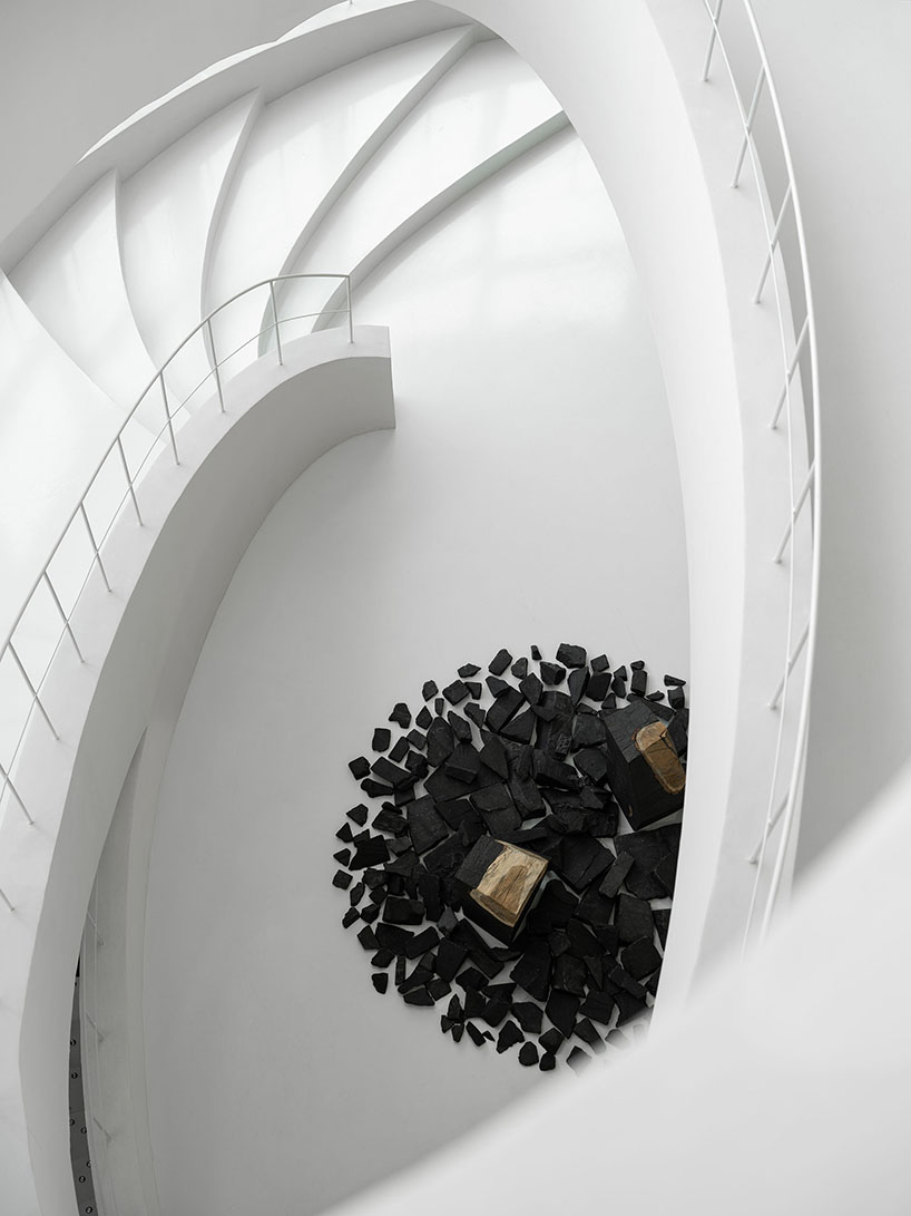 material, structure, and scent converge in so koizumi’s south korean solo exhibition - 6