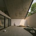 © Finbarr Fallon Split Mass Residence / K-Thengono Design Studio - Interior Photography, Concrete