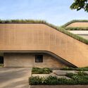 © Mario Wibowo Split Mass Residence / K-Thengono Design Studio - Image 2 of 32