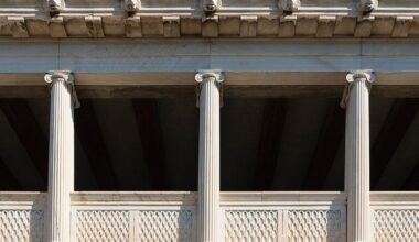 “Let Them” Is Not Stoicism