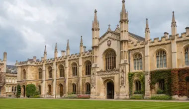 Britain honored the memory of former Cambridge professor Jason Ardey