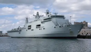 United Kingdom to sell HMS Bulwark landing ship to Brazilian Navy