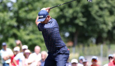 One shot off BMW lead, Gary Woodland tops tee ball into creek