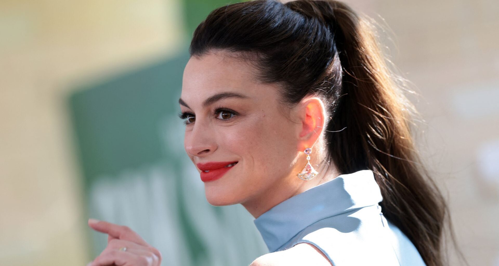 Anna Hathaway