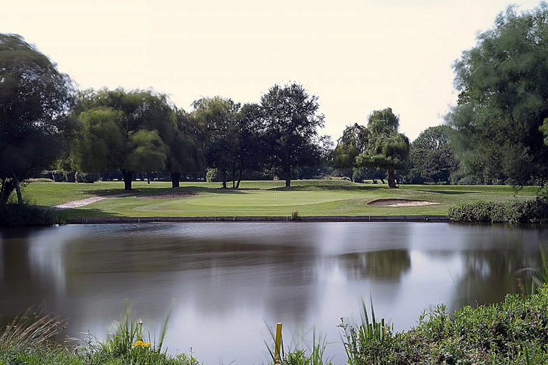 West Middlesex Golf Club faces closure.