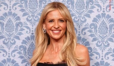 Sarah Michelle Gellar highlights toned arms in tiny sports bra ahead of Buffy reunion