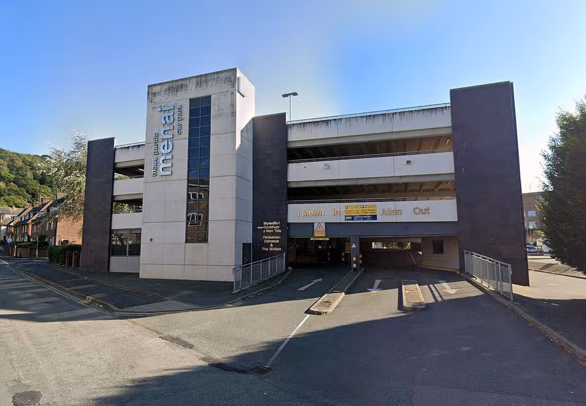 Ysbyty Gwynedd users suggest Bangor's Menai Centre multi-storey could be a park-and-ride hub