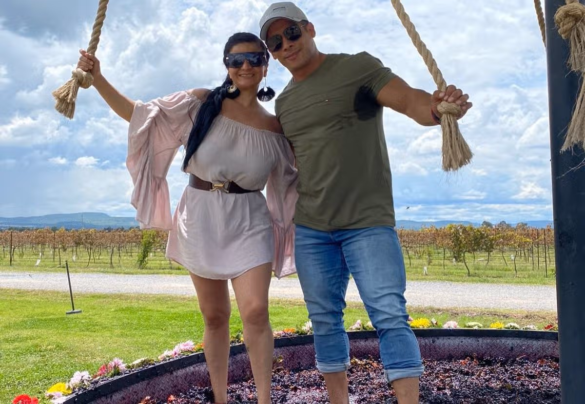Einar Méndez with his wife Yan