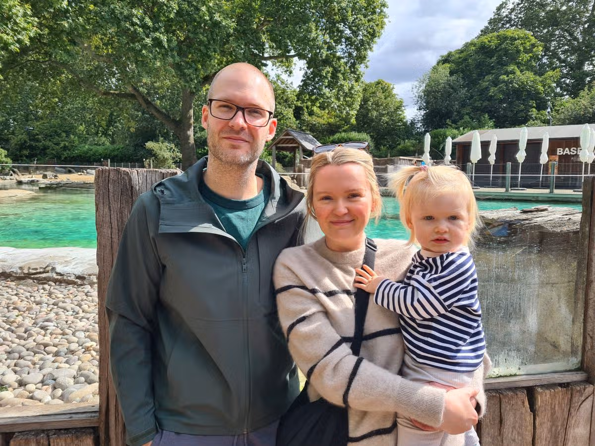 Rosie with her parents
